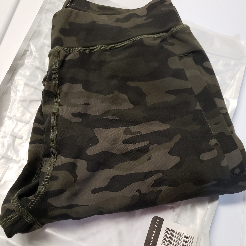 New alphalete joggers